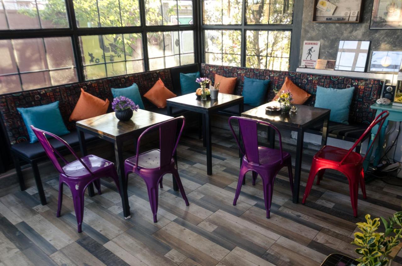 Q Podgorica Beds,Rooms And More Екстериор снимка