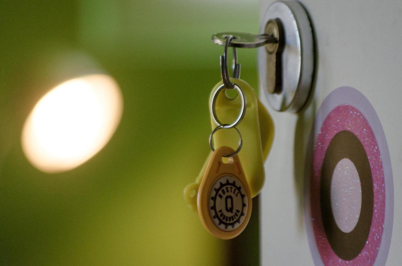 Q Podgorica Beds,Rooms And More Екстериор снимка